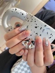 -NEW LOOK-绿麓 · 美甲美睫脱毛工作室