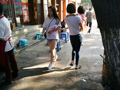 -严氏重油烧麦(民权路店)