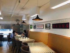 大堂-新大咀港式茶餐厅(宝山万达店)
