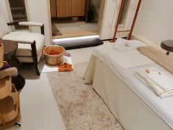 -娜芙缇缇med spa