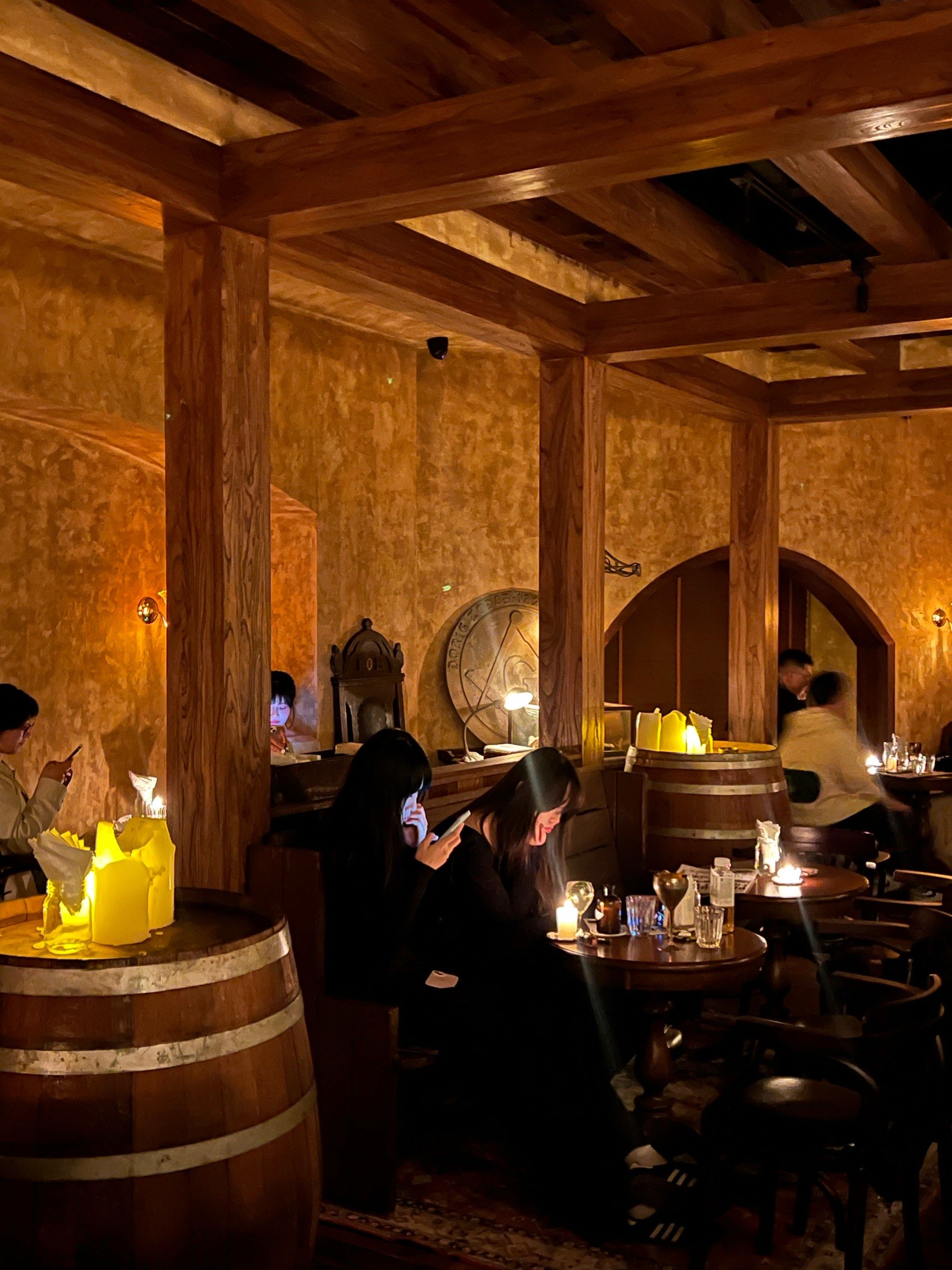 西部牛仔风格酒吧