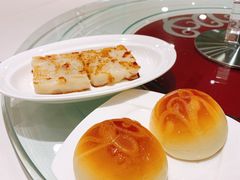 香煎腊味萝卜糕-凤凰楼酒家·粤宴点心(华强北店)