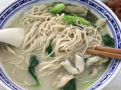 -明呈黄鱼面馆(斜土路店)