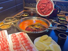 -靓寨酸汤火锅(时尚天河东一街店)