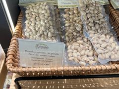 -卡塔尼亚-丰塔纳罗沙机场