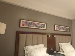 -和颐酒店(广州琶洲会展中心广州塔赤岗地铁站店)