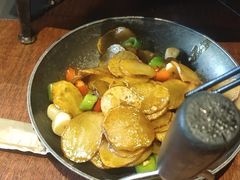 土豆片炒腊肉-嘎嘎鸭脑壳(驷马桥店)