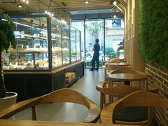 -焙丽拾光(麦凯乐直营店)
