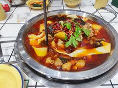 -晓彭肥肠鸡·泡椒鸡火锅(水木天地店)