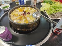 -南渝食府.墨脱石锅松茸鸡