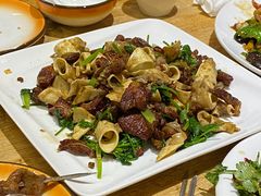 -超越海鲜屋(飞龙物业店)