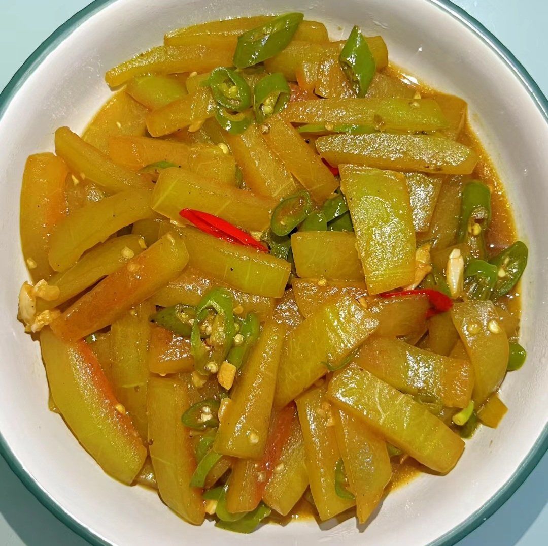 夏季时令菜清炒西瓜皮