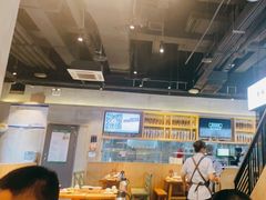 大堂-木屋烧烤(龙湖天街店)