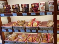 -红宝石·鲜奶小方·海派西点房(莘庄龙之梦店)