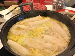 -鲜入围煮花胶鸡海鲜火锅