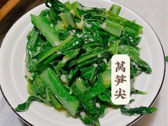 炝炒莴笋叶-树厨贵州菜(大十字店)