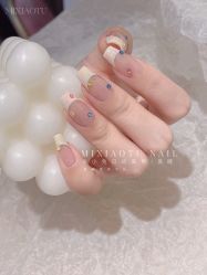 -米小兔美甲美睫