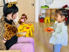 -猴有戏教育戏剧·音乐剧·主持口才·演讲朗诵辩论(环球港华师大校区)