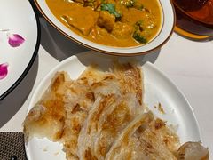 咖喱时蔬配手抓饼-若蘭慈·无国界素食料理(欢乐海岸店)