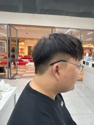 -尤司男士国潮理发馆