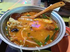 -铁二锅米线童谣洋芋饭(立海大厦店)