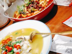 -川流不息·地道川菜·小龙虾(松东路店)