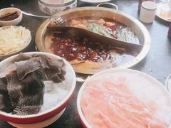 -小天鹅火锅·一线江景洪鼎旗舰店(洪崖洞店)