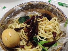-丁记牛肉手擀板面