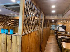 -老东镇啤酒屋海鲜加工·蒸汽海鲜·海鲜烧烤(台东店)