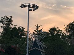 -UNI UNI(环亚凯瑟琳店)