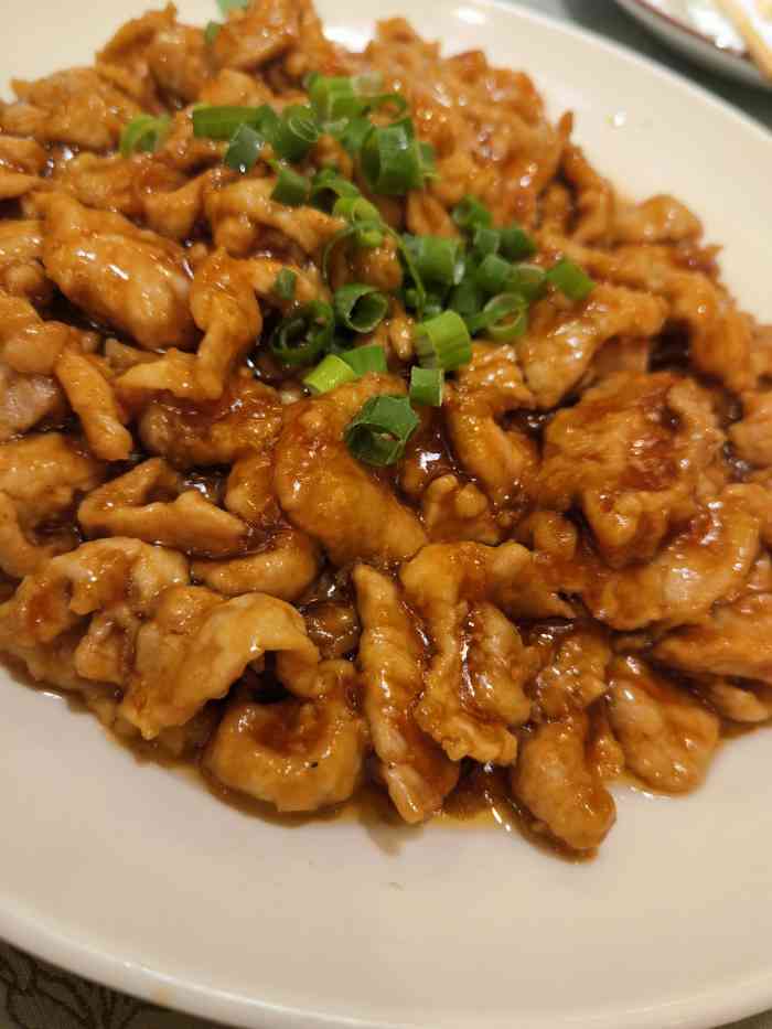 「苏扬大烤」这个菜回回必点 超好吃,肉嫩味道也很入味,配上大米饭