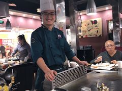 -利昂法式铁板主题餐厅(新奥购物中心店)