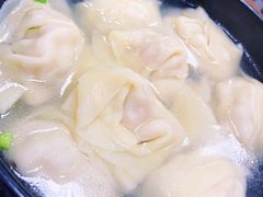三鲜大馄饨-万寿斋(山阴路店)