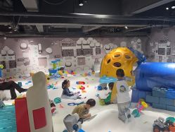 -MINI MARS KIDS CLUB亲子家庭中心(长宁天山店)