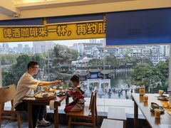 -包整·丝娃娃(一览甲秀楼风景店)