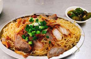 Fried Pork Steamed Rice Noodles