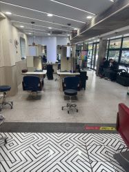 -PE SALON