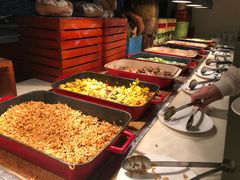 自助取餐区-海口绿发希尔顿酒店-田园汇自助餐·三文鱼·海鲜