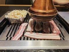 -臻牛烤肉