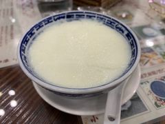 -周大娘牛乳(旧寨古村总店)