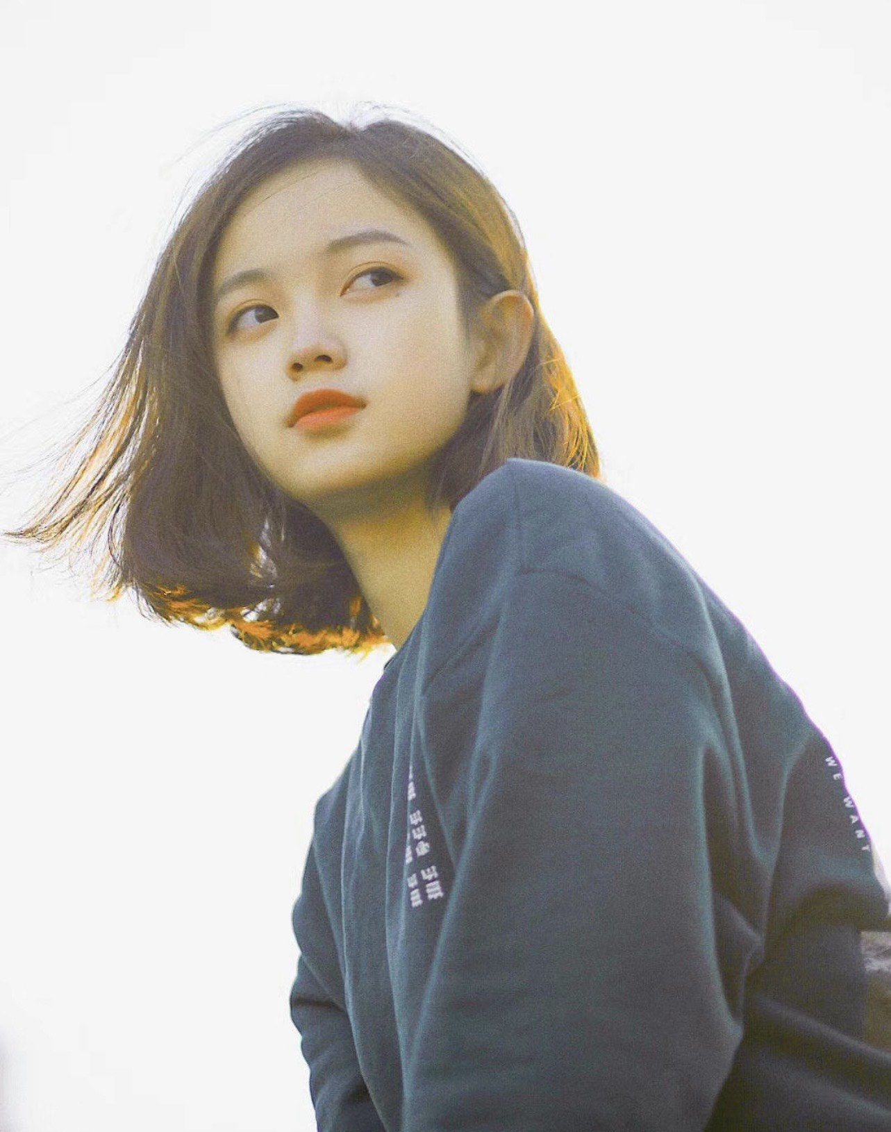 不挑脸型的齐腮短发,不需要打理,用吹风机乱吹都超美