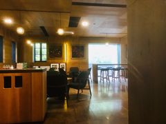 大堂-星巴克(港汇1号办公楼店)
