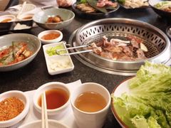 -草家酱蟹炭火烤肉店(珲春南路一店)