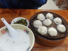 -上海特色小笼店(铁岭路90弄小区店)