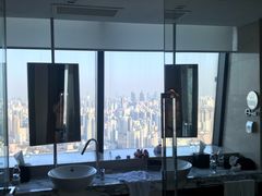 -上海龙之梦万丽酒店