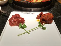 双拼牛肉-纸盐河码头火锅(十八梯店)