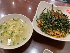 开洋葱油拌面加蛋皮汤-东泰祥生煎馆(长宁路店)