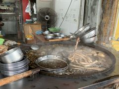 自助取餐区-周记翘脚牛肉
