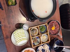 -牛牛和牛海鲜粥底火锅(长虹国际城店)
