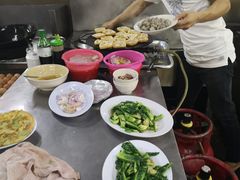-明记烧鱼美味店